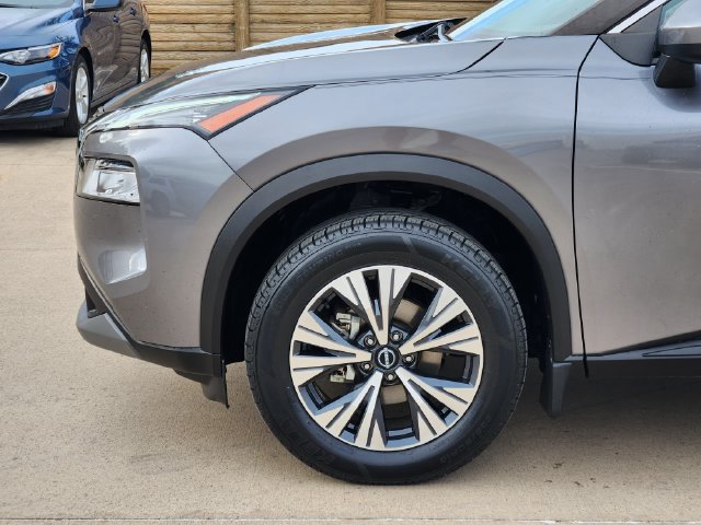 Used 2023 Nissan Rogue SV FWD image 15
