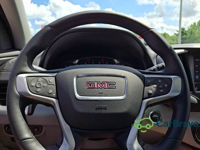 Used 2024 GMC Terrain SLT AWD/4WD image 20