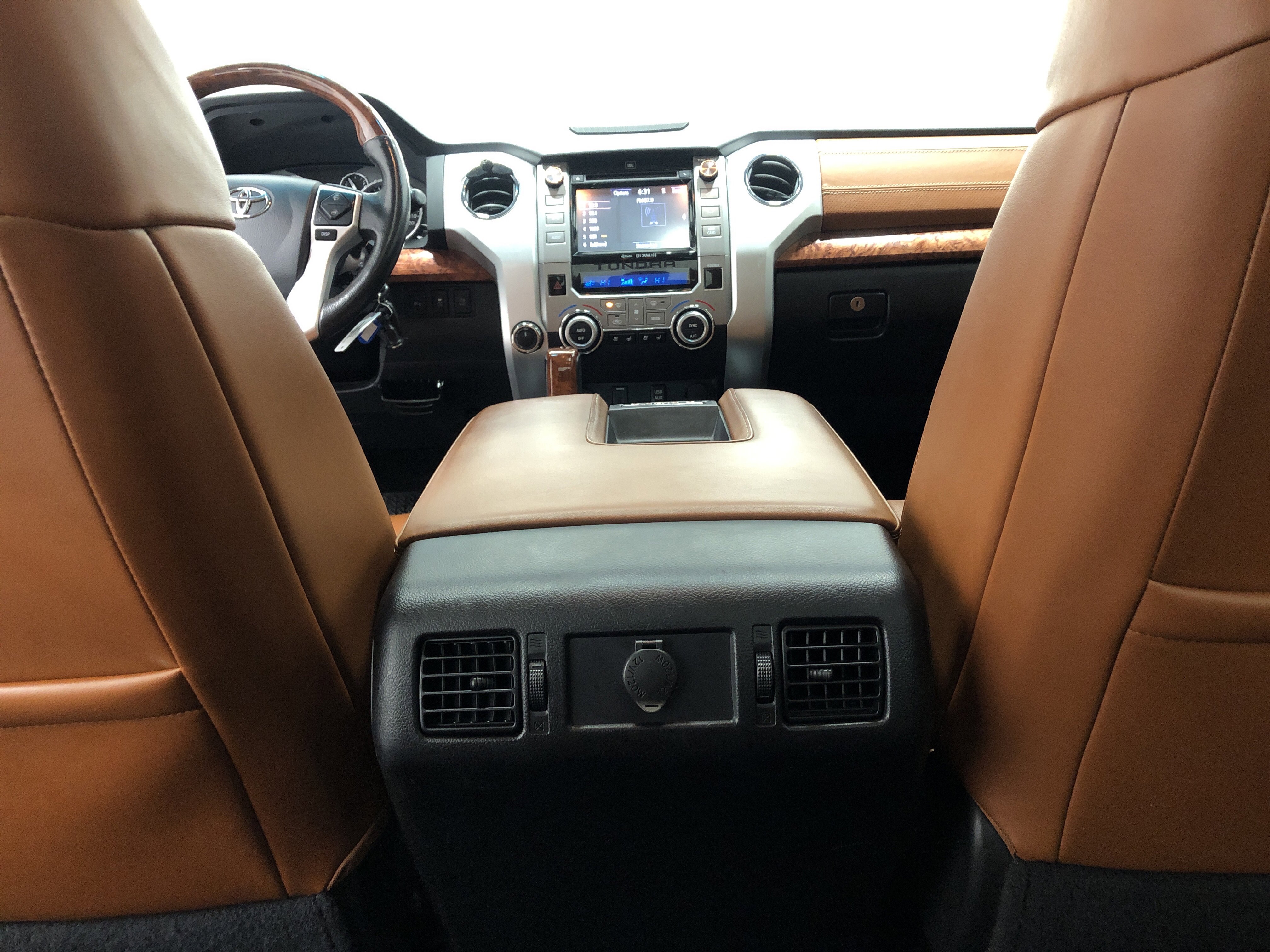 Used 2015 Toyota Tundra 1794 Edition image 10
