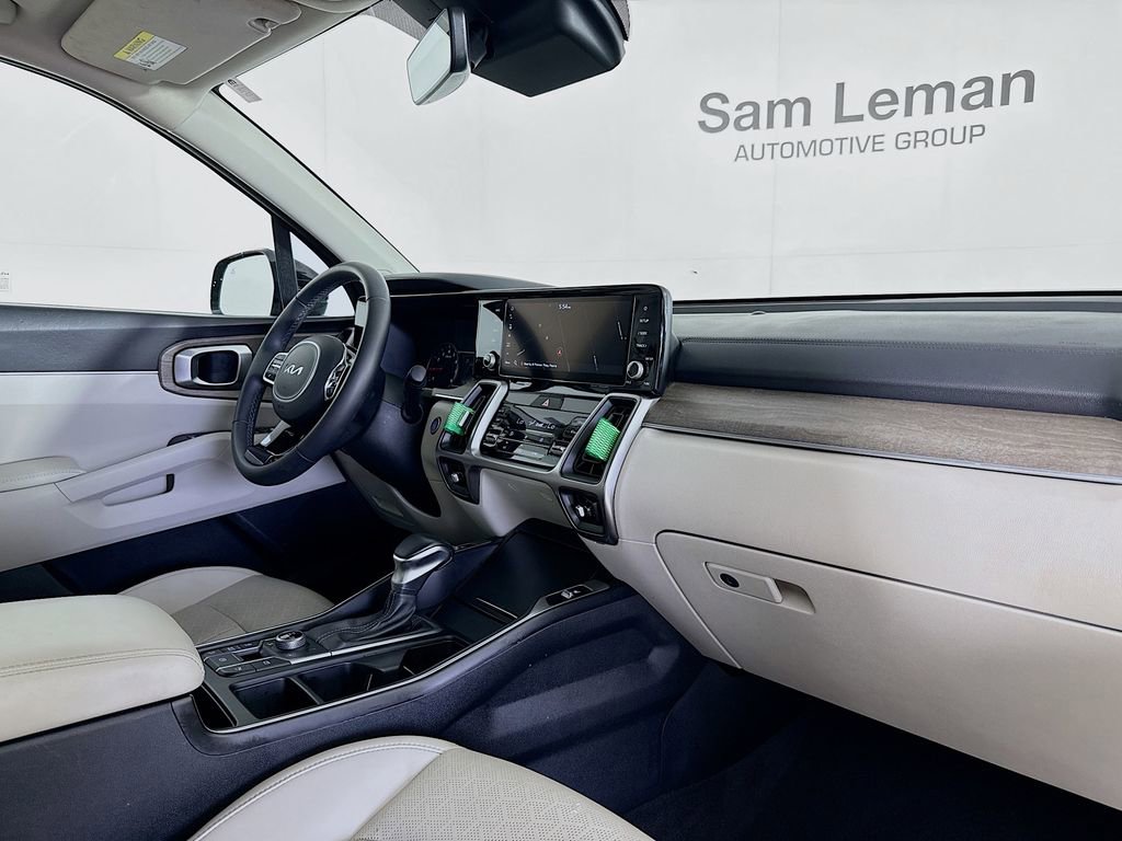 Used 2023 Kia Sorento X-Line EX image 32