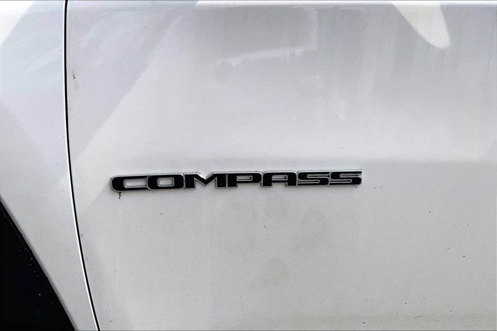 Used 2019 Jeep Compass Limited image 22