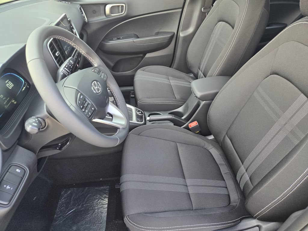 New 2026 Hyundai Venue SEL FWD image 19