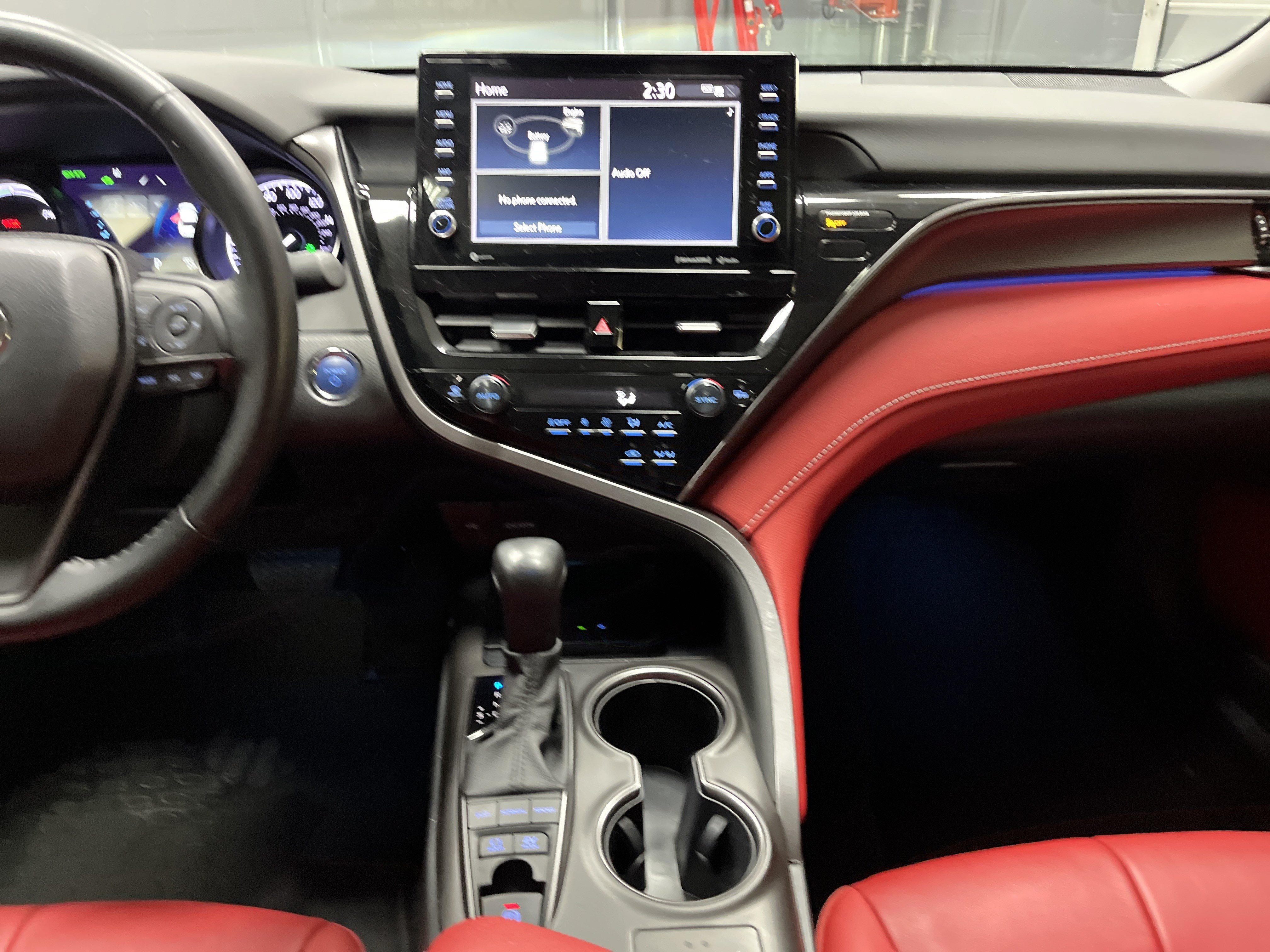 Used 2022 Toyota Camry XSE FWD image 29