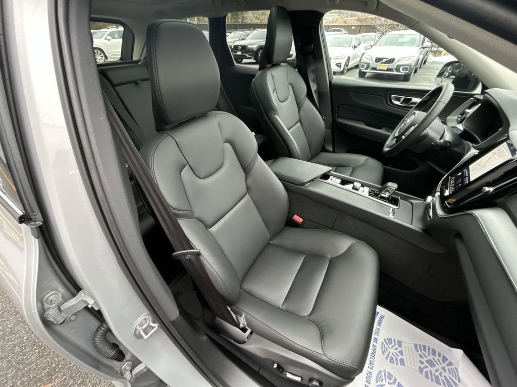 Used 2025 Volvo XC60 T8 Core w/ Protection Package Premier image 15
