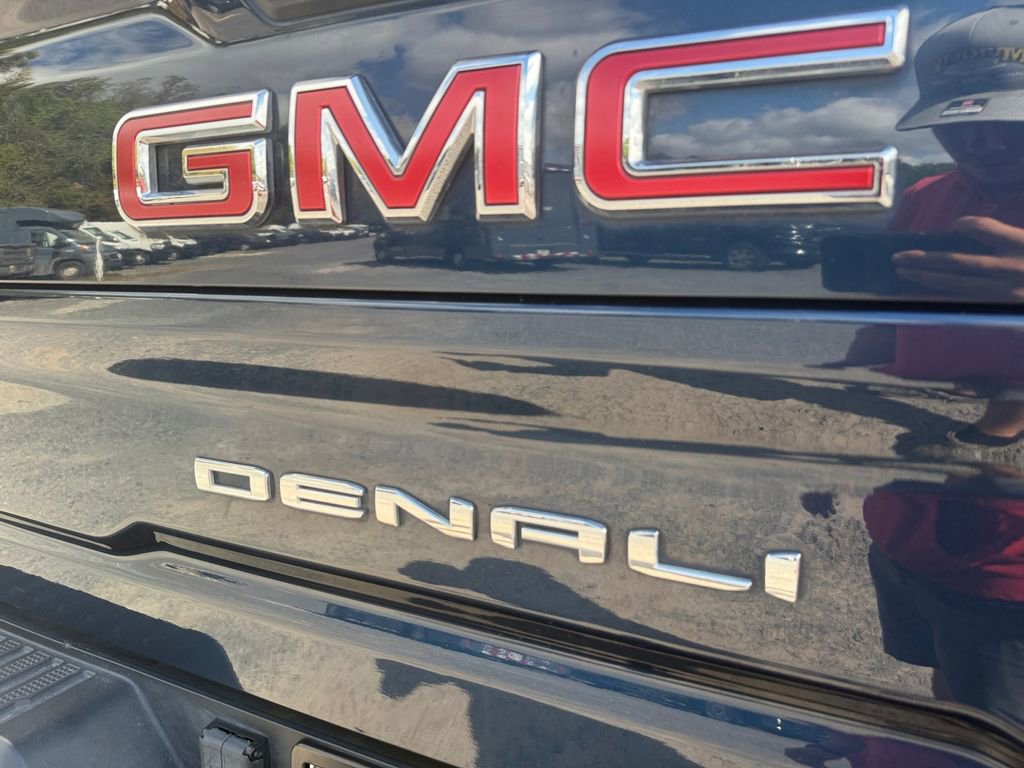 Used 2023 GMC Sierra 2500 Denali w/ Denali Ultimate Package image 17