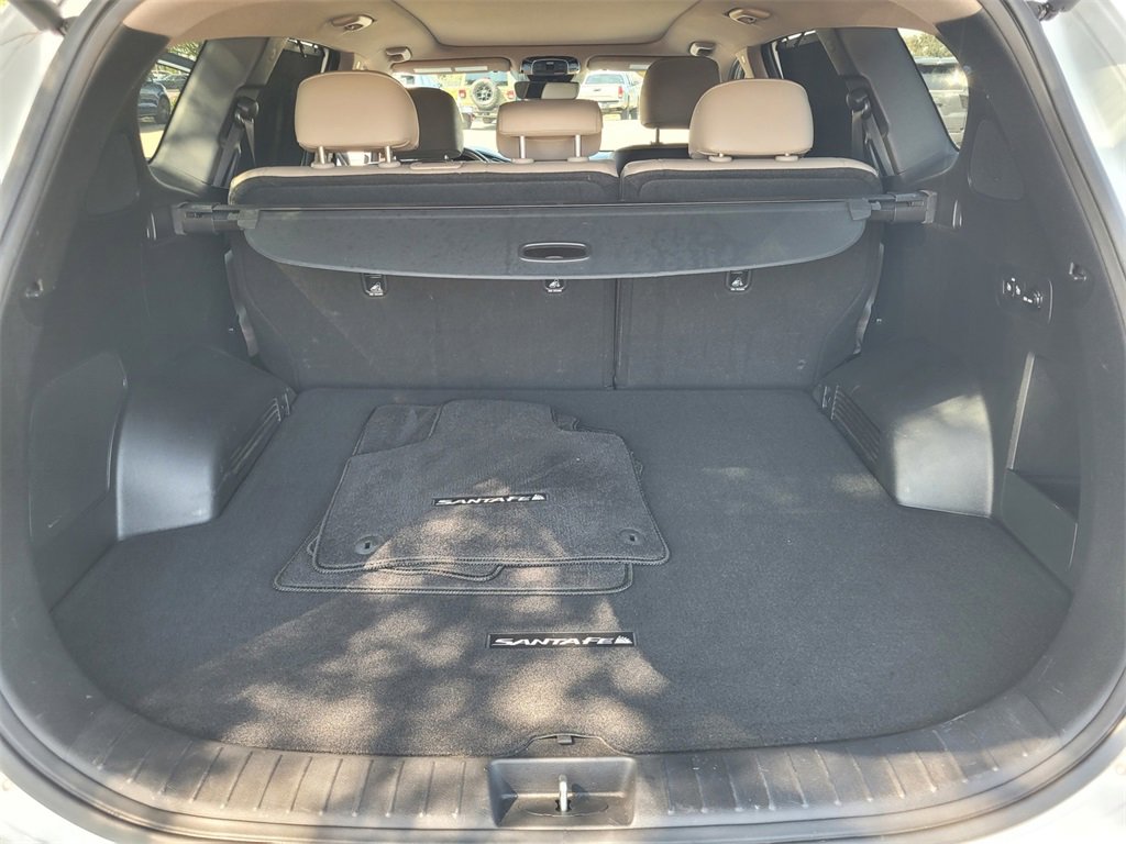 Used 2022 Hyundai Santa Fe Limited w/ Cargo Package image 23