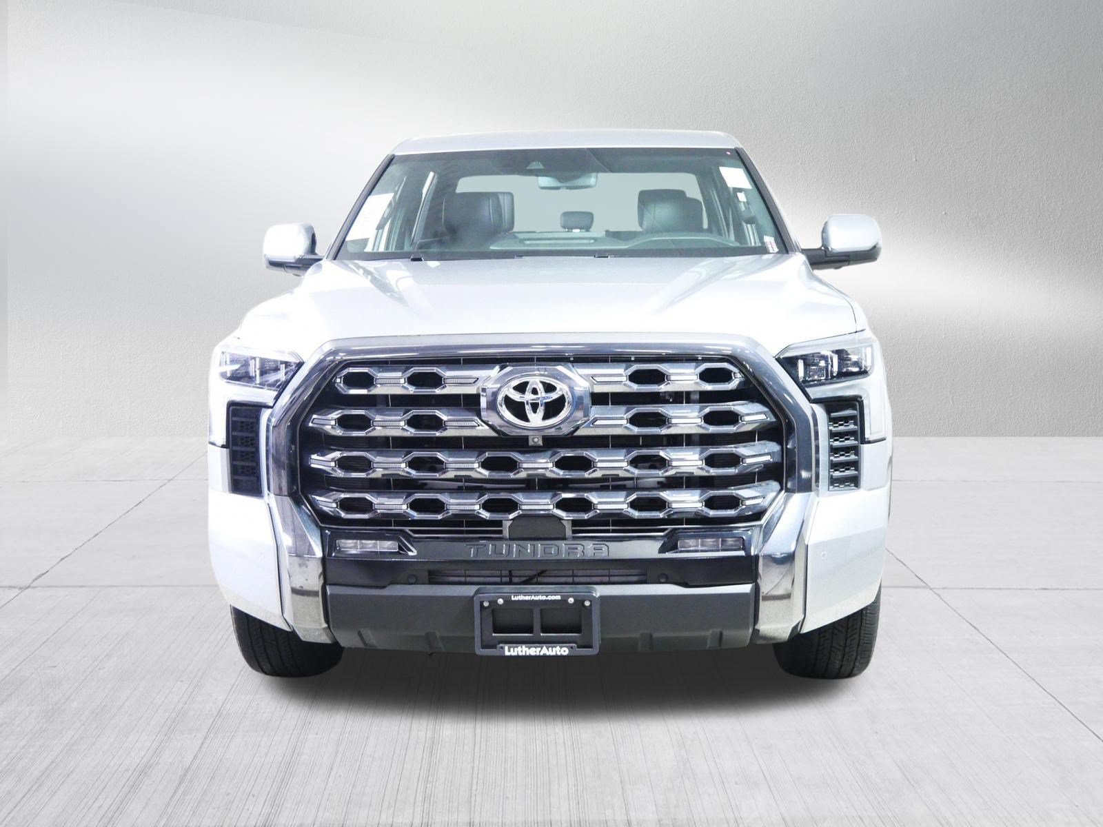 Used 2025 Toyota Tundra Platinum AWD/4WD image 2