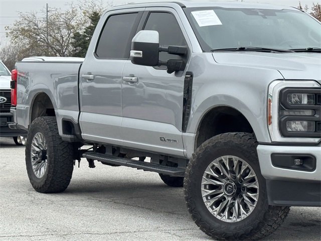 Used 2023 Ford F250 Lariat w/ Sport Appearance Package image 3