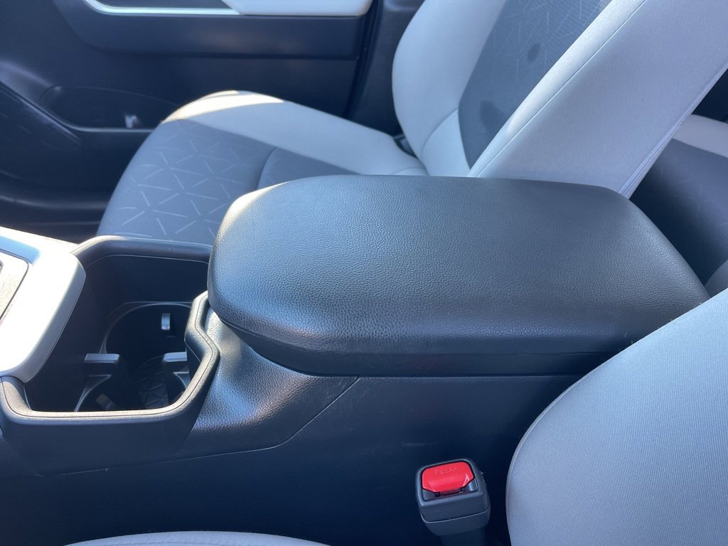 Used 2024 Toyota RAV4 XLE w/ Convenience Package image 14