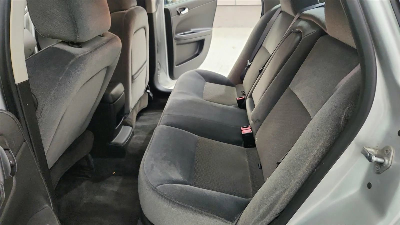 Used 2012 Chevrolet Impala LT w/ LT Sunroof Package image 32