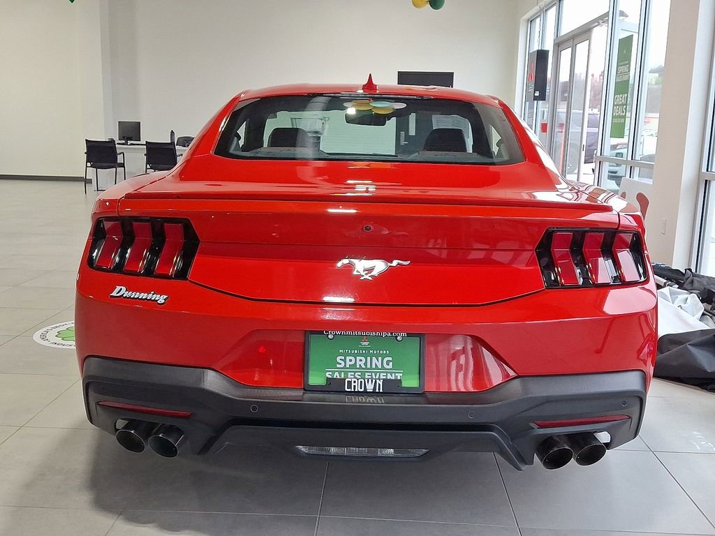 Used 2024 Ford Mustang Premium image 5