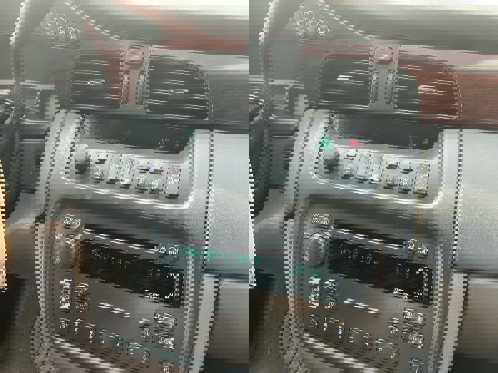 Used 2004 Cadillac De Ville image 22