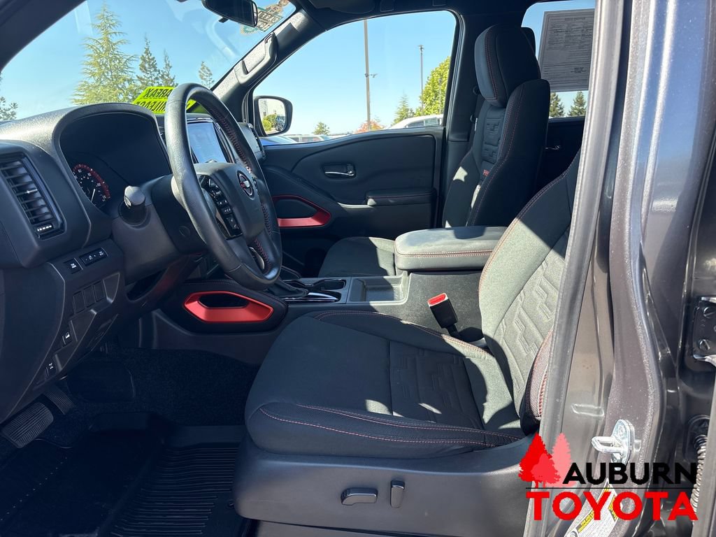 Used 2023 Nissan Frontier PRO-4X w/ Technology Package AWD/4WD image 11