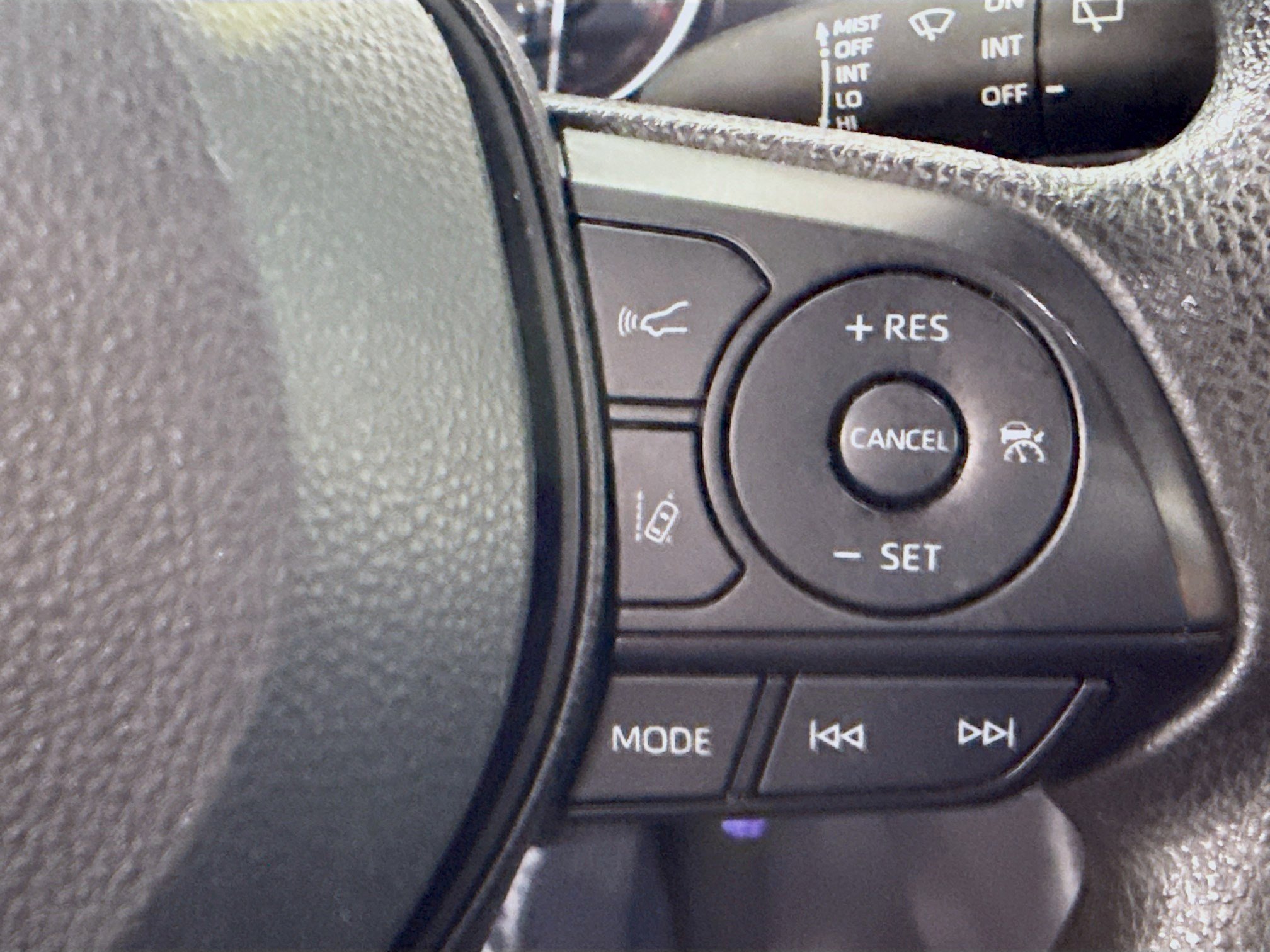 Used 2024 Toyota RAV4 LE image 15