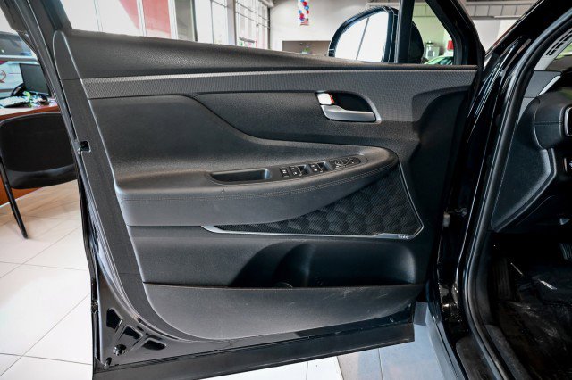 Used 2019 Hyundai Santa Fe SEL AWD/4WD image 15