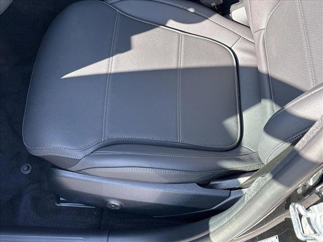 New 2025 Mercedes-Benz C 300 Sedan image 3
