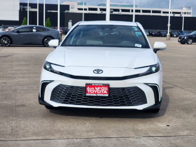 Certified 2025 Toyota Camry SE AWD/4WD image 2