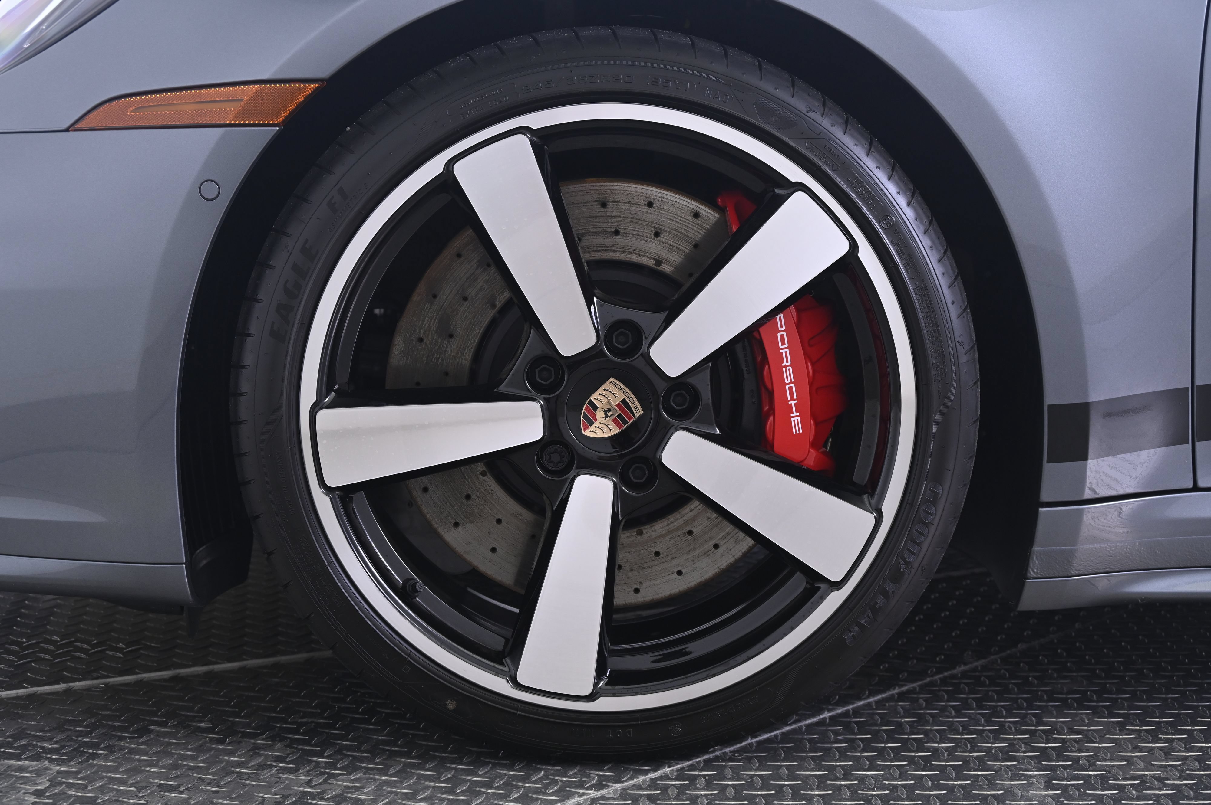 Certified 2026 Porsche 911 Targa 4S AWD/4WD image 15