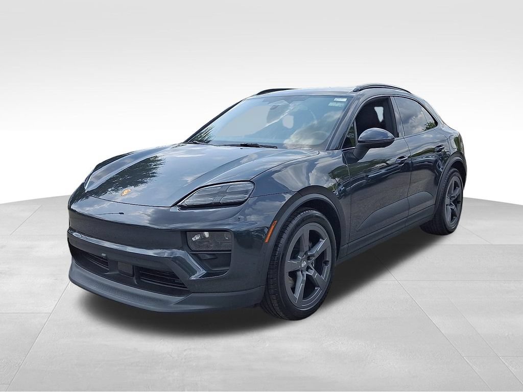 Used 2025 Porsche Macan Electric RWD image 3