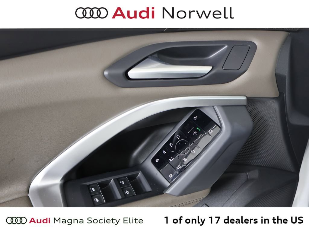 Used 2025 Audi Q5 2.0T Premium w/ Convenience Package image 21