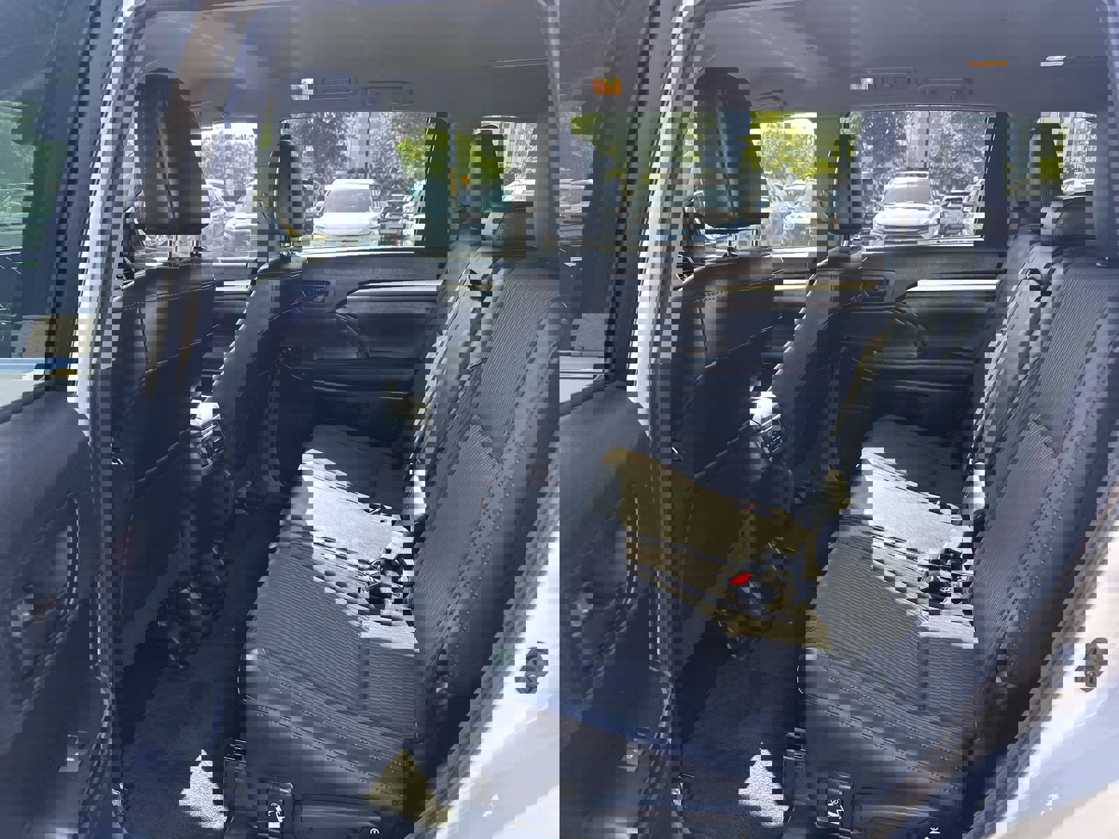 Used 2018 Toyota Highlander Plus FWD image 31