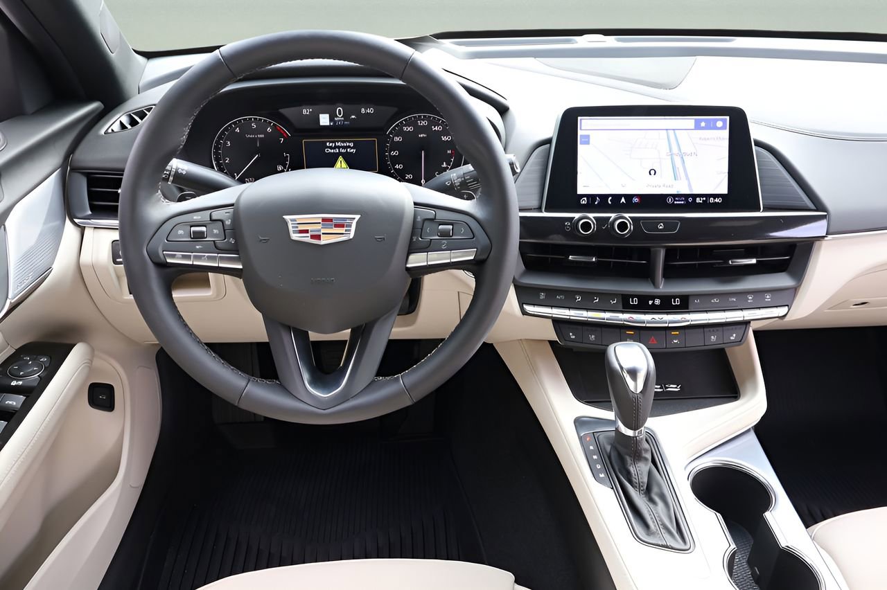 Used 2026 Cadillac CT4 Premium Luxury RWD image 15
