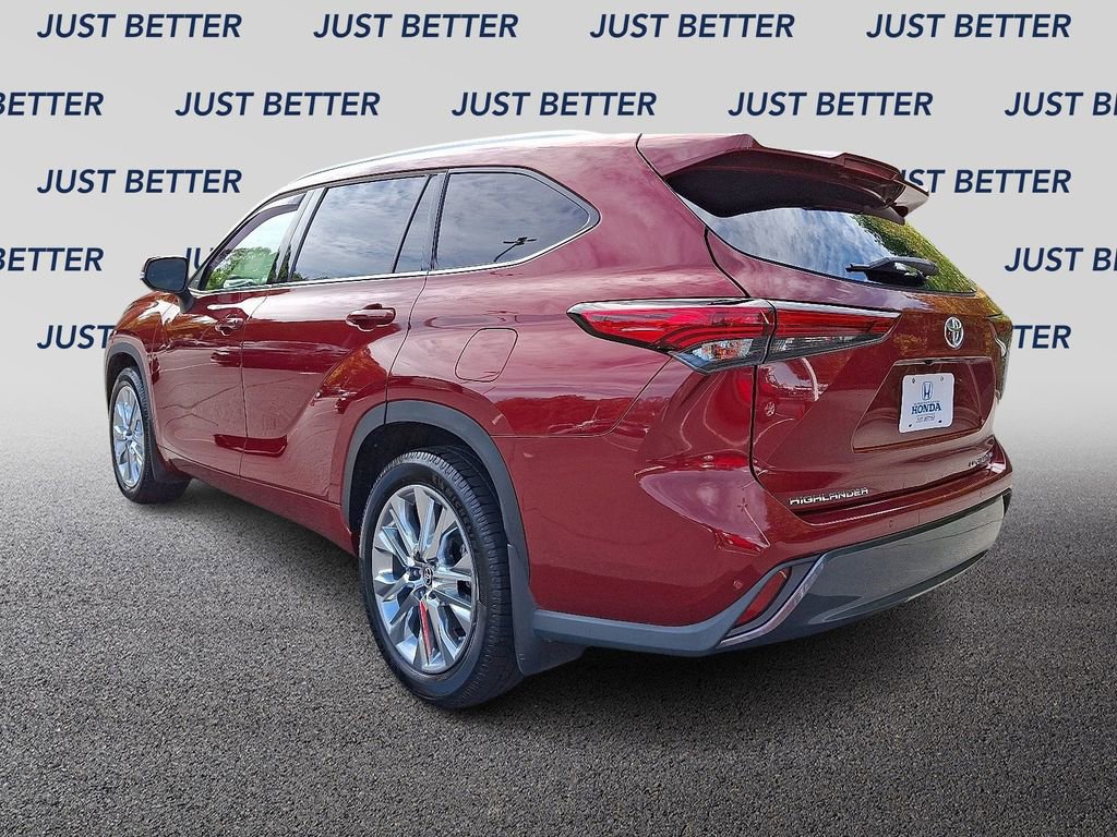 Used 2023 Toyota Highlander Limited image 5