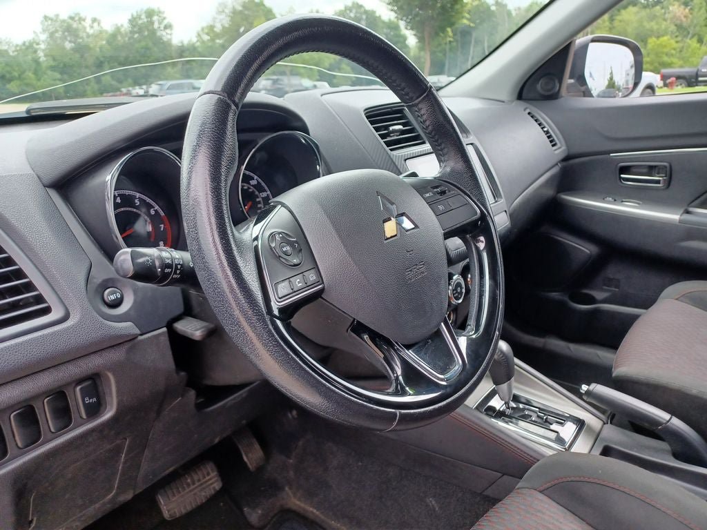 Used 2019 Mitsubishi Outlander Sport ES AWD/4WD image 9