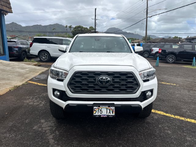Used 2022 Toyota Tacoma TRD Off-Road AWD/4WD image 8