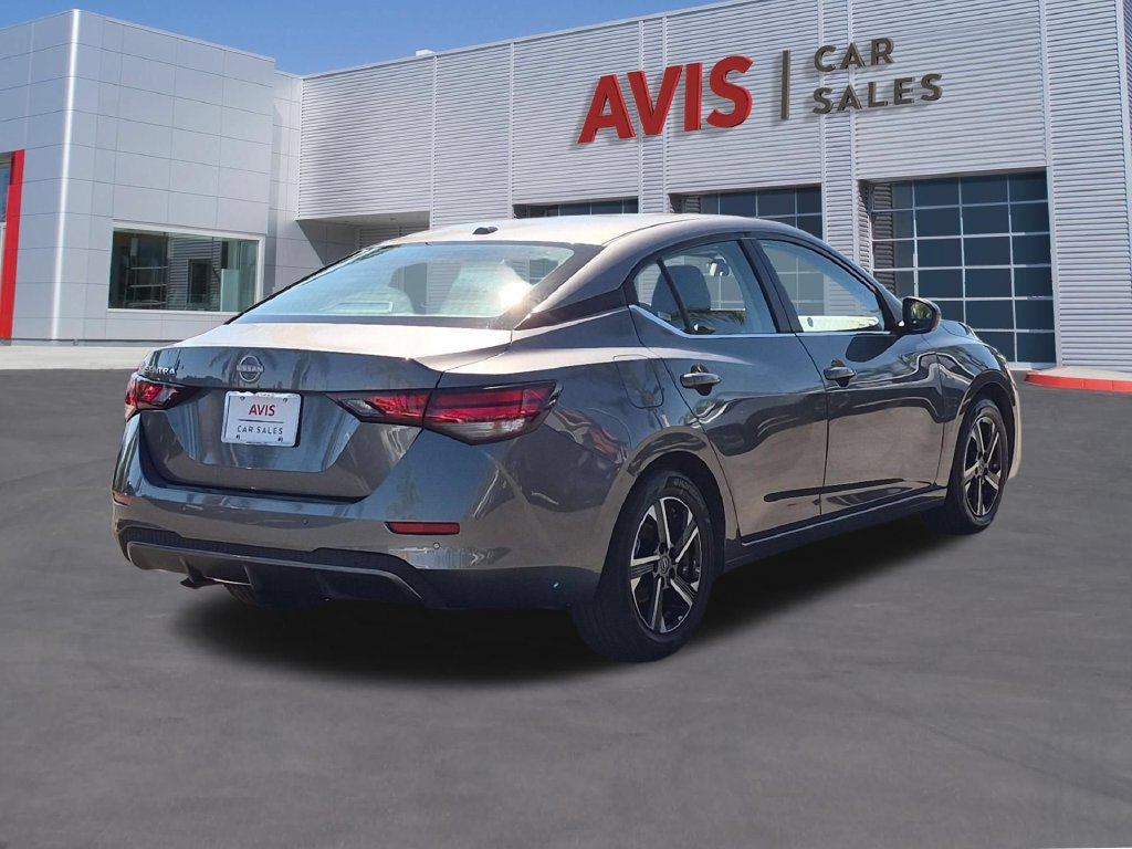Used 2025 Nissan Sentra SV FWD image 5