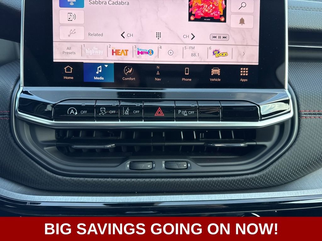 New 2025 Jeep Compass Trailhawk w/ Trailhawk Elite Group image 31