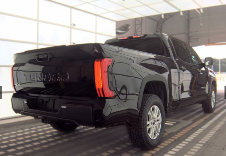 Used 2022 Toyota Tundra SR5 AWD/4WD image 2