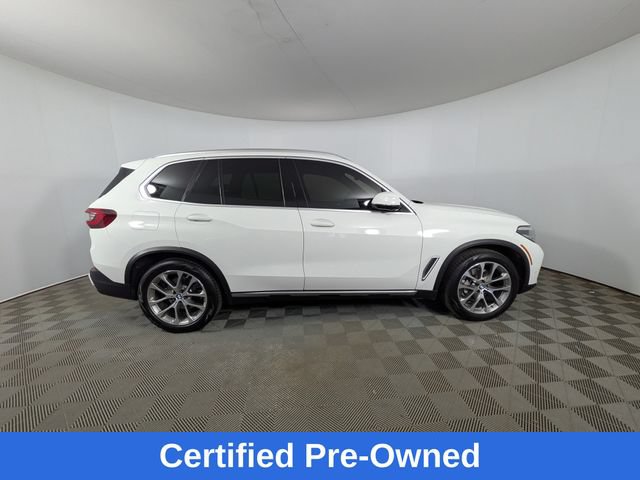 Used 2023 BMW X5 xDrive40i AWD/4WD image 3