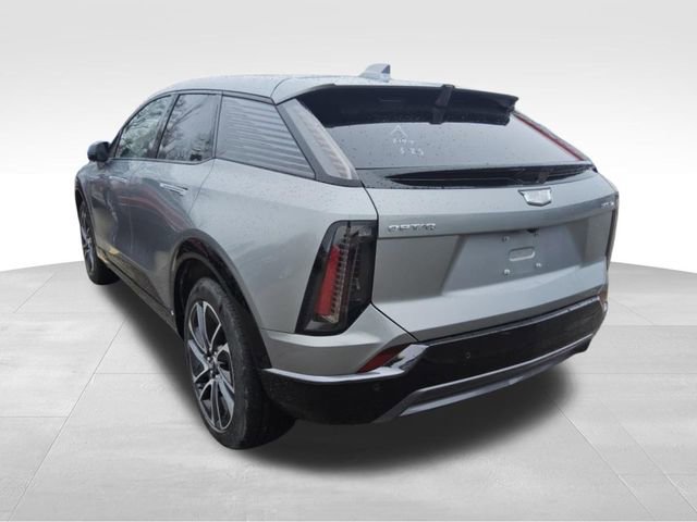 Used 2025 Cadillac Optiq Sport 2 w/ LPO, Floor Liner Package image 2