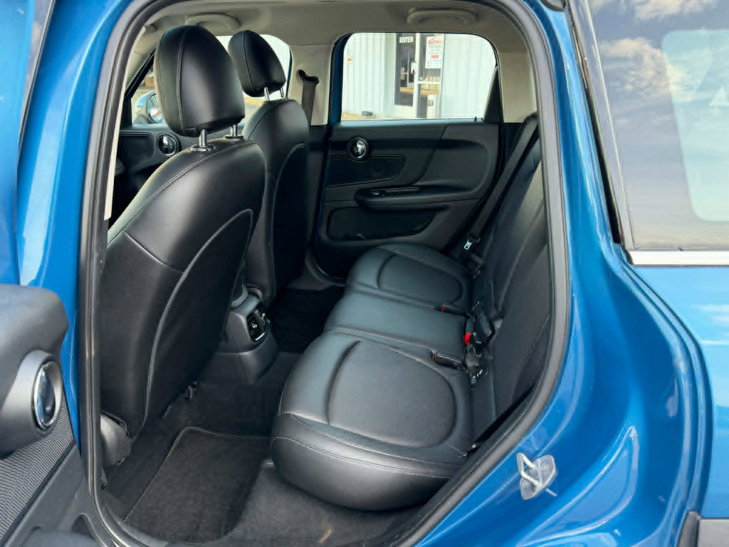Used 2018 MINI Cooper Countryman FWD image 16