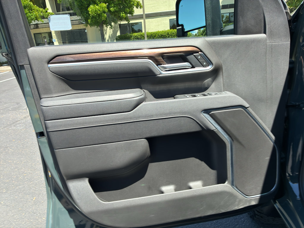 Used 2025 Chevrolet Silverado 2500 LT w/ Trail Boss Package AWD/4WD image 20