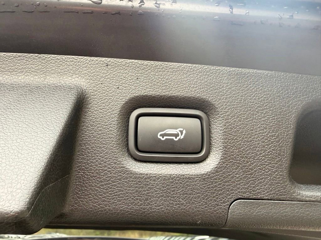 Used 2023 Hyundai Santa Fe SEL Premium w/ Cargo Package AWD/4WD image 43