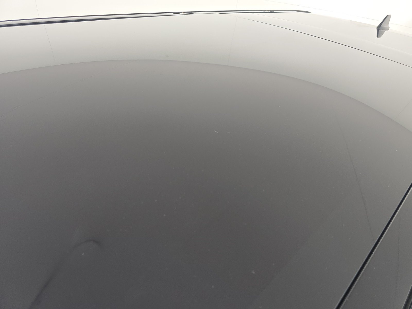 Used 2025 Rivian R1S Adventure AWD/4WD image 13