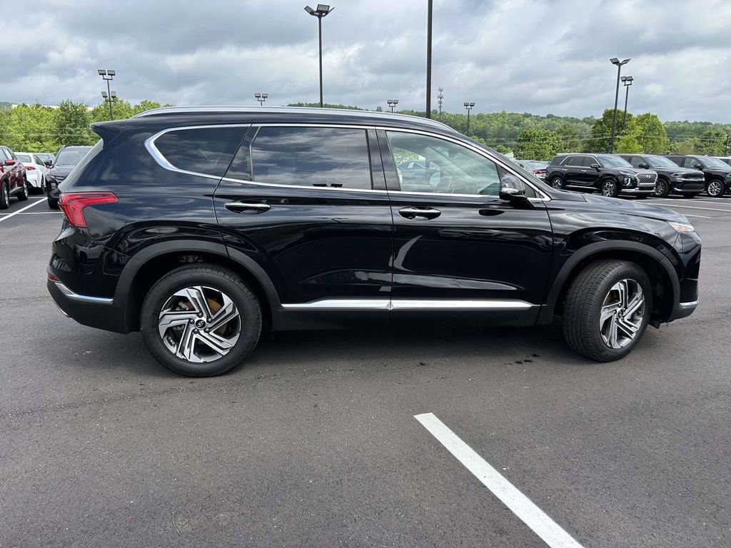 Used 2022 Hyundai Santa Fe SEL w/ Convenience + Premium Package FWD image 2