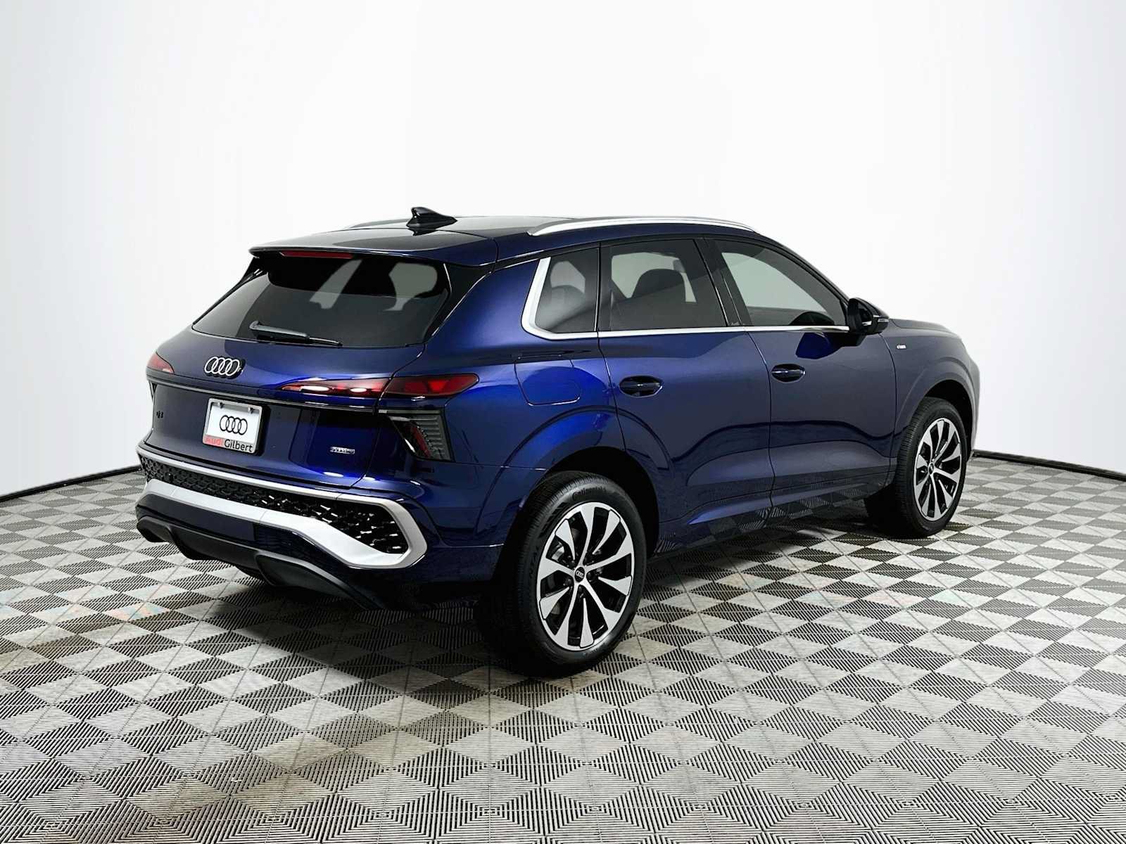 New 2026 Audi Q3 quattro 2.0T AWD/4WD image 7
