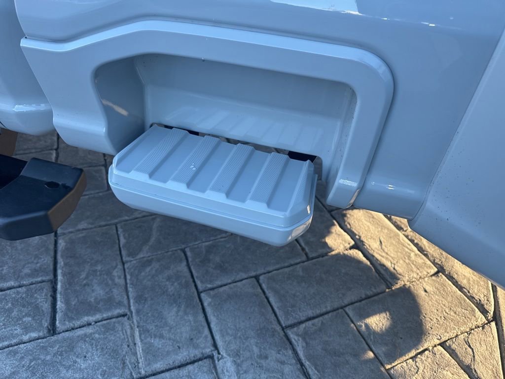 Used 2026 Ford F450 Lariat AWD/4WD image 13