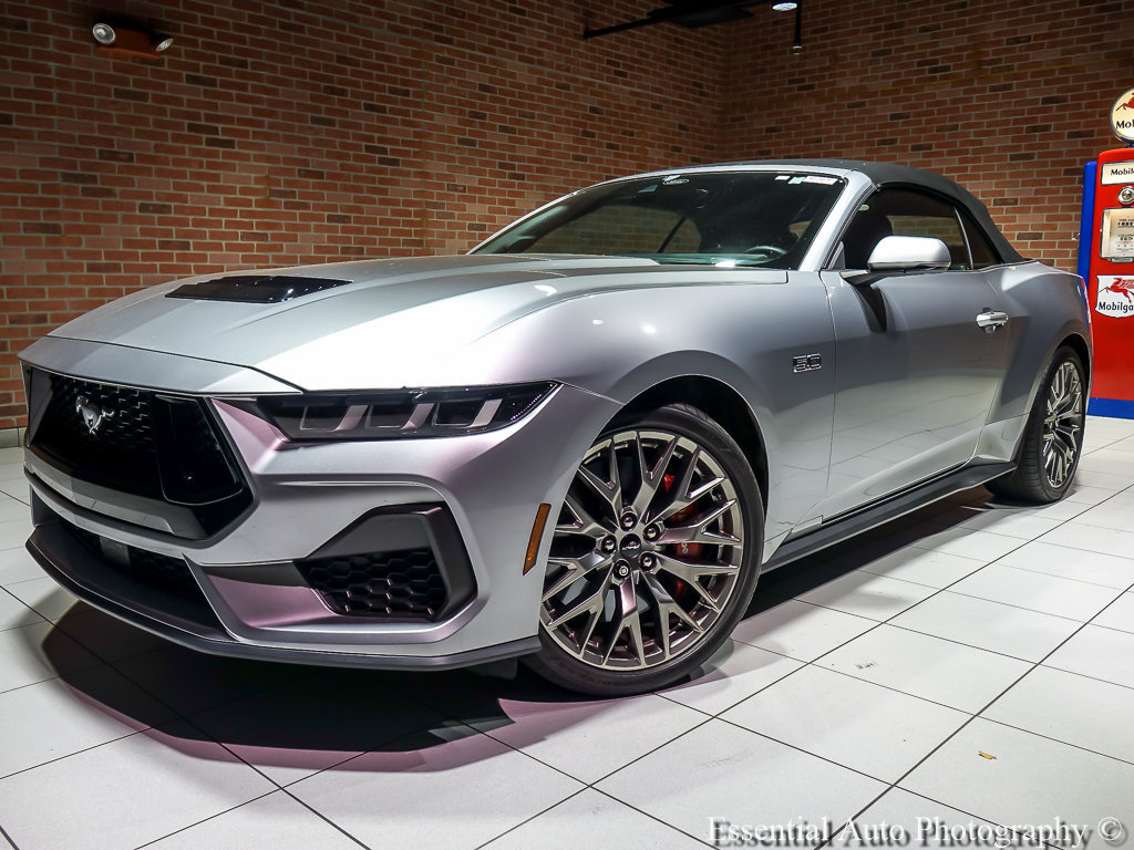 Used 2024 Ford Mustang GT Premium RWD image 2