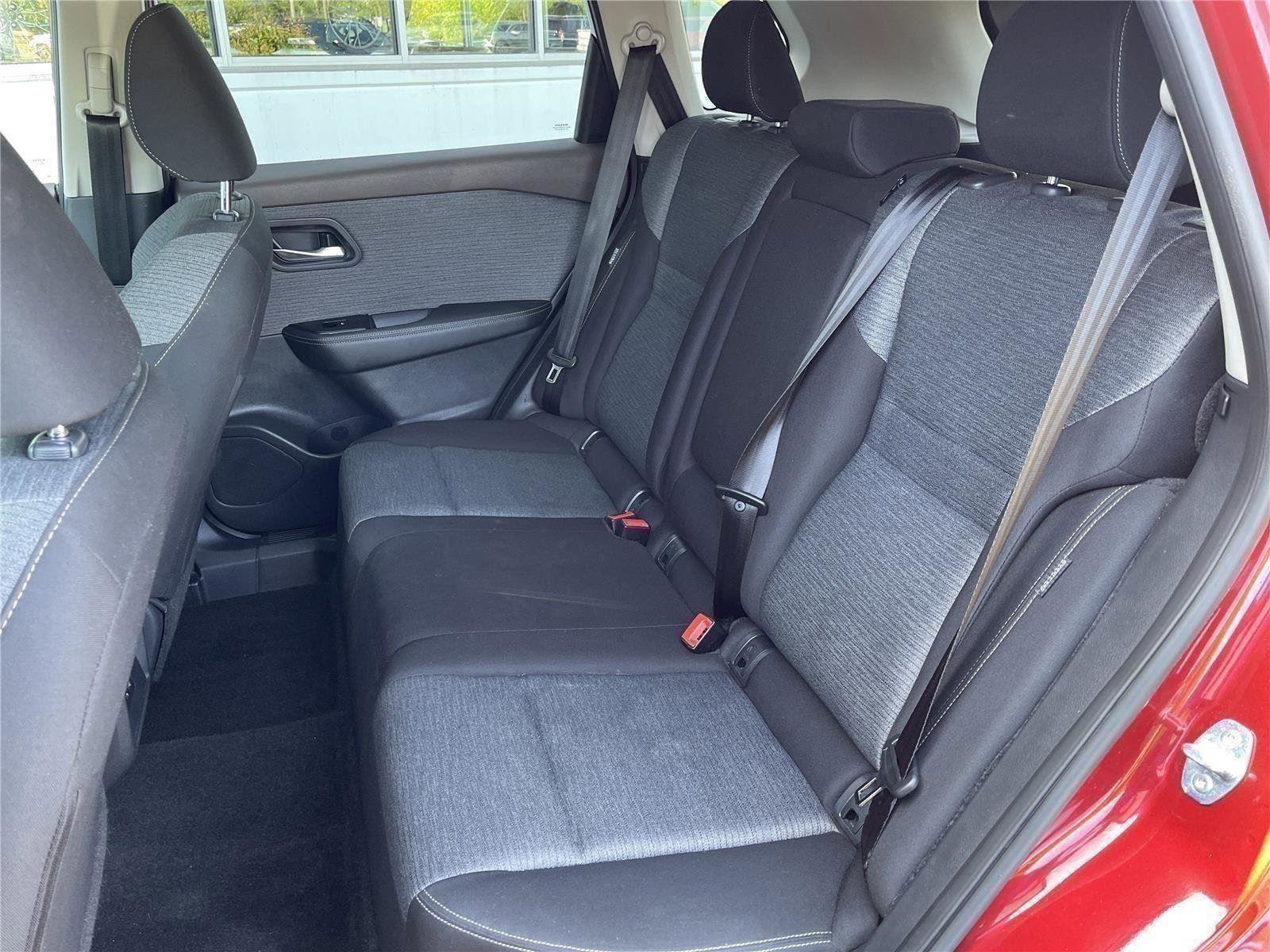 Used 2023 Nissan Rogue SV AWD/4WD image 35