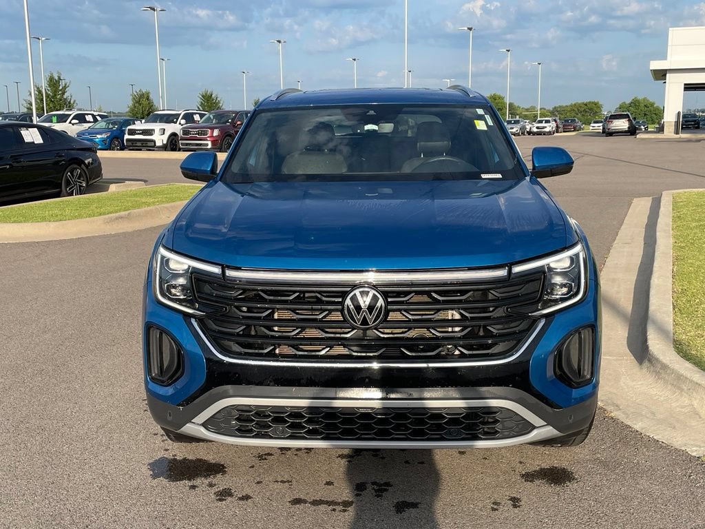 Used 2024 Volkswagen Atlas Cross Sport SE AWD/4WD image 4