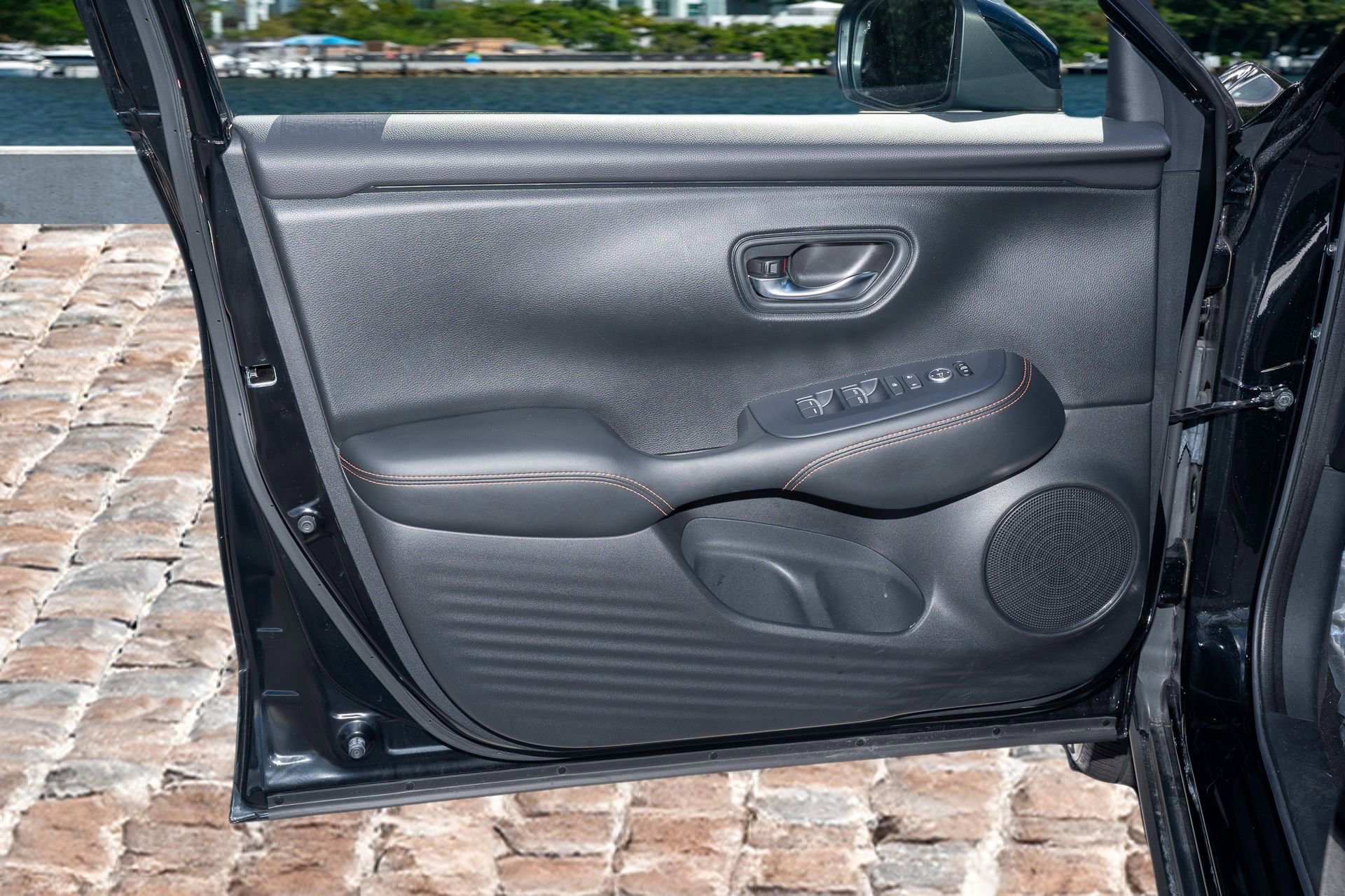 Used 2023 Honda HR-V Sport image 10