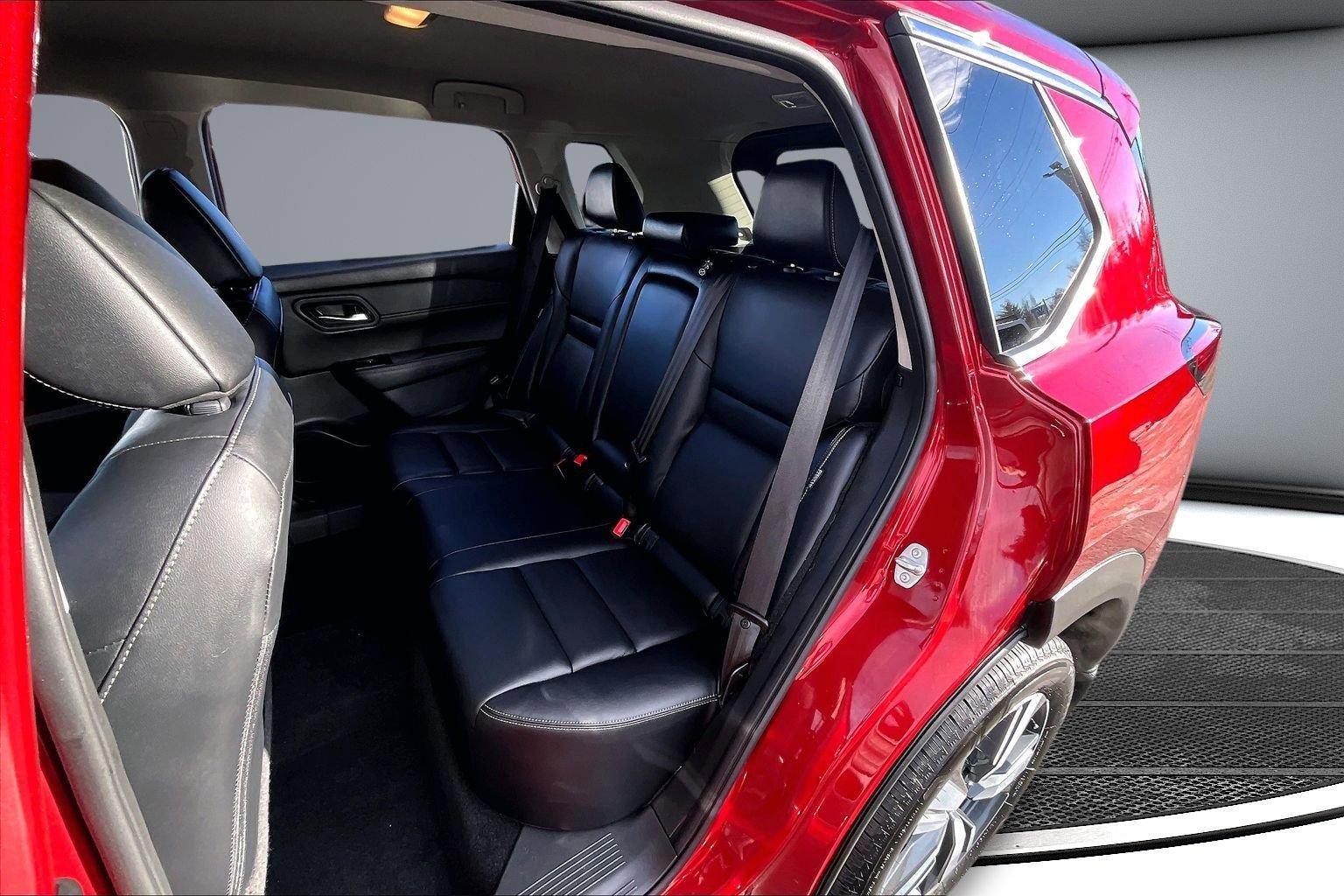 Used 2024 Nissan Rogue SL image 21