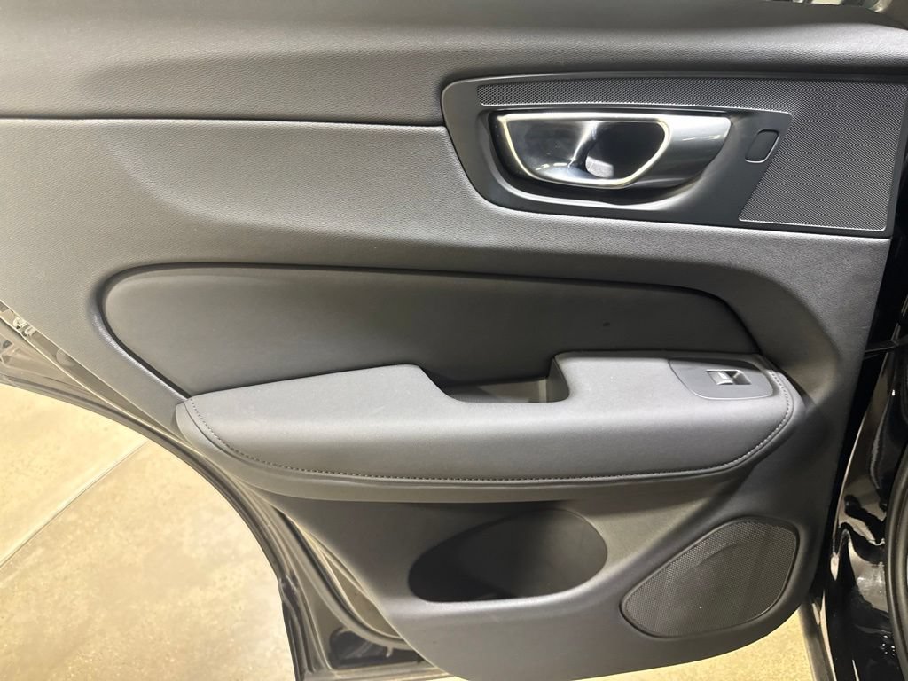 Certified 2026 Volvo XC60 B5 Plus AWD/4WD image 20