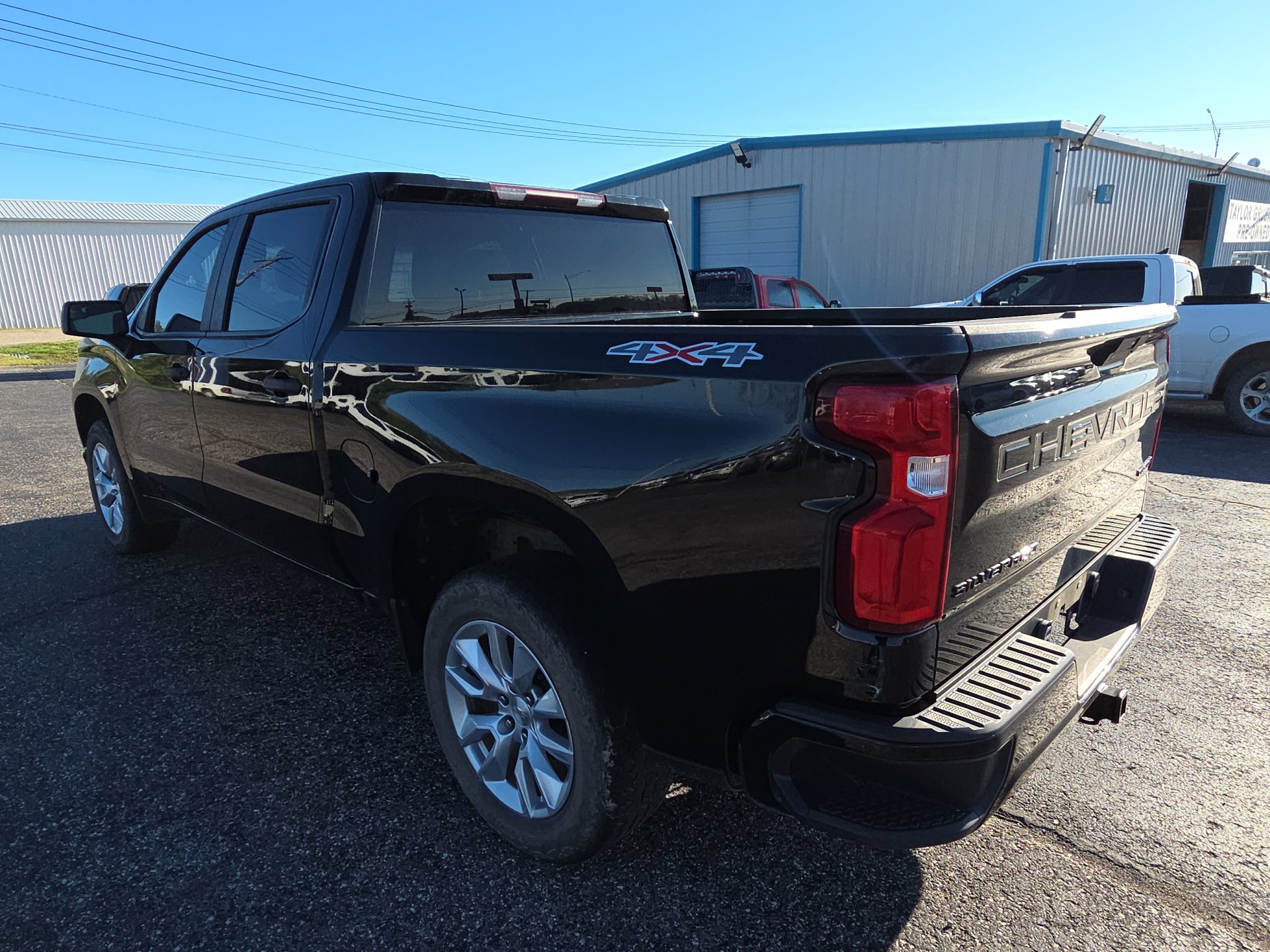 Used 2021 Chevrolet Silverado 1500 Custom w/ LPO, Dark Essentials Package image 4