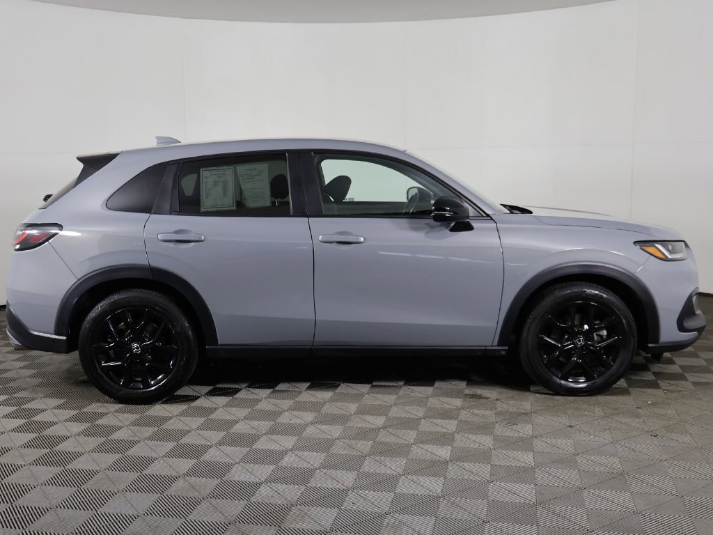 Used 2025 Honda HR-V Sport image 17