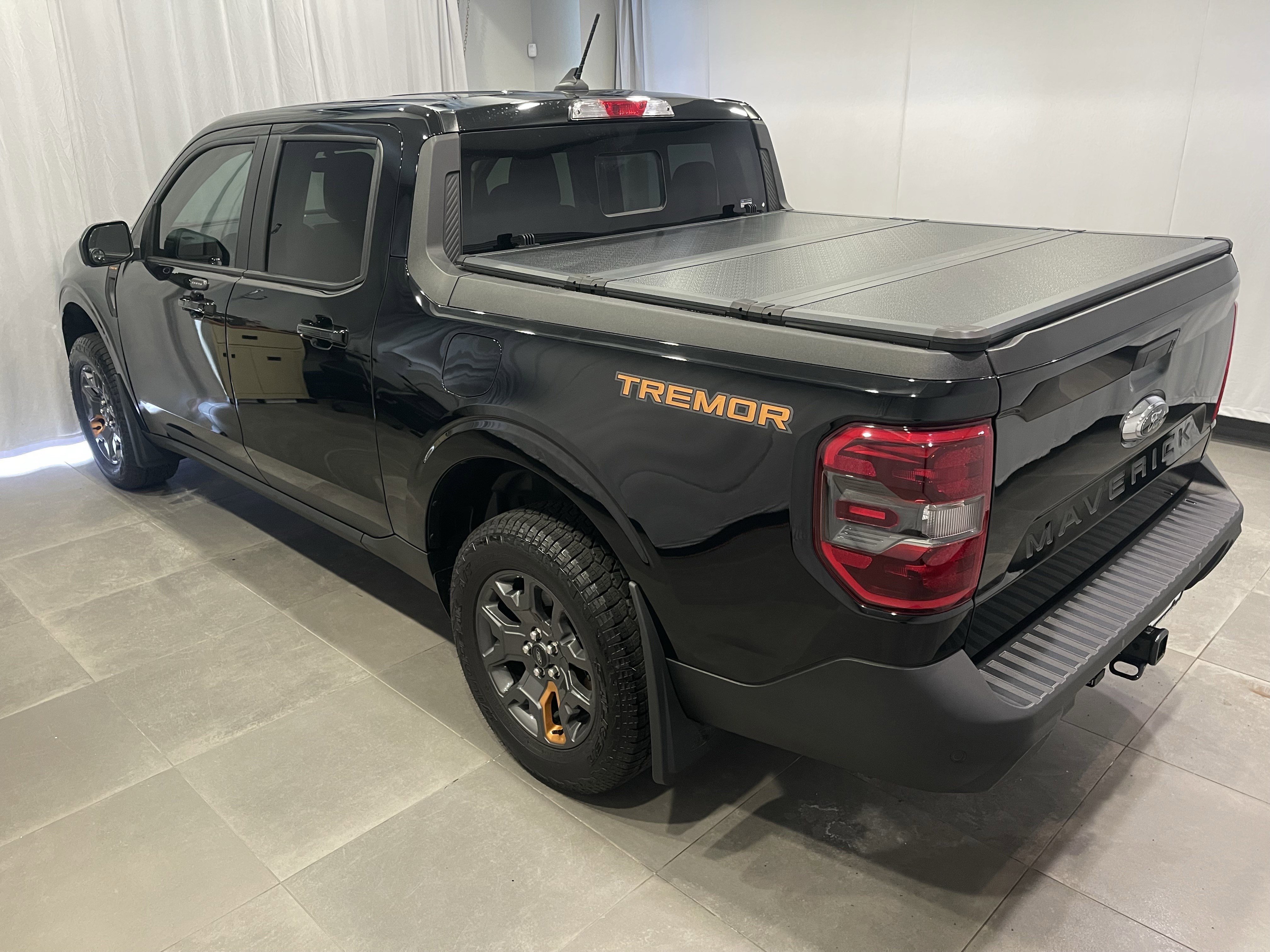 Used 2024 Ford Maverick Tremor w/ Tremor Off-Road Package image 4